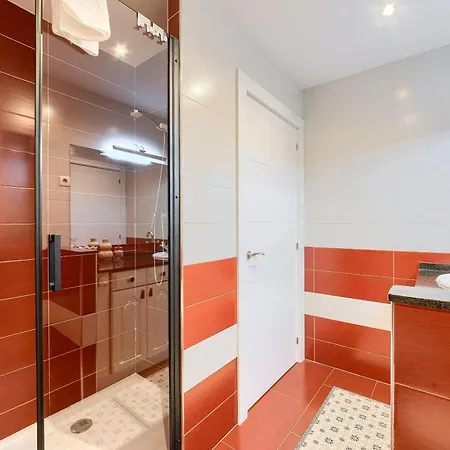 Urban Cruces By Next Stop Bilbao Баракальдо