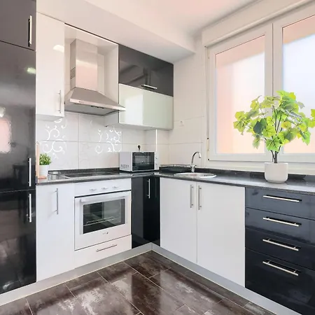 Urban Cruces By Next Stop Bilbao Μπαρακάλντο