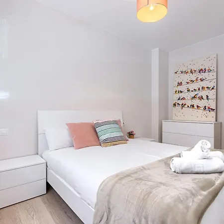 Urban Cruces By Next Stop Bilbao * Μπαρακάλντο